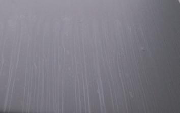 从施工的角度来看，如何预防产生雨痕？