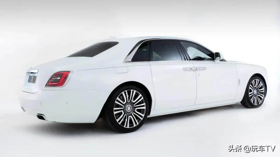 科技爆棚和极致简约奔驰和劳斯莱斯在想啥?