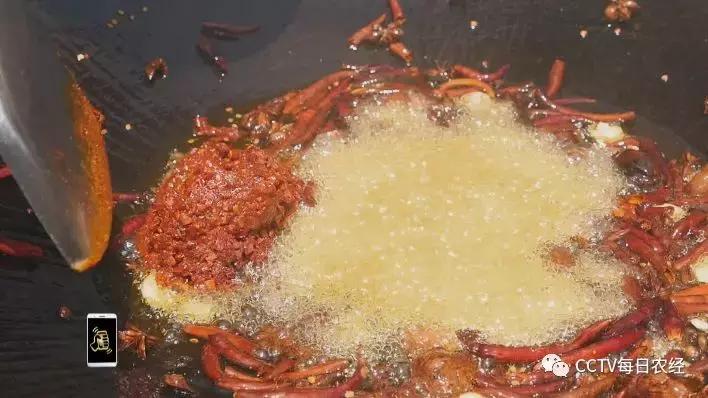 云龙诺邓火腿加工,云龙矮脚鸡