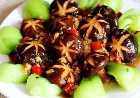 生抽味极鲜蒸鱼豉油哪个味道更好,放蚝油酱油鱼露炒菜还用放盐吗