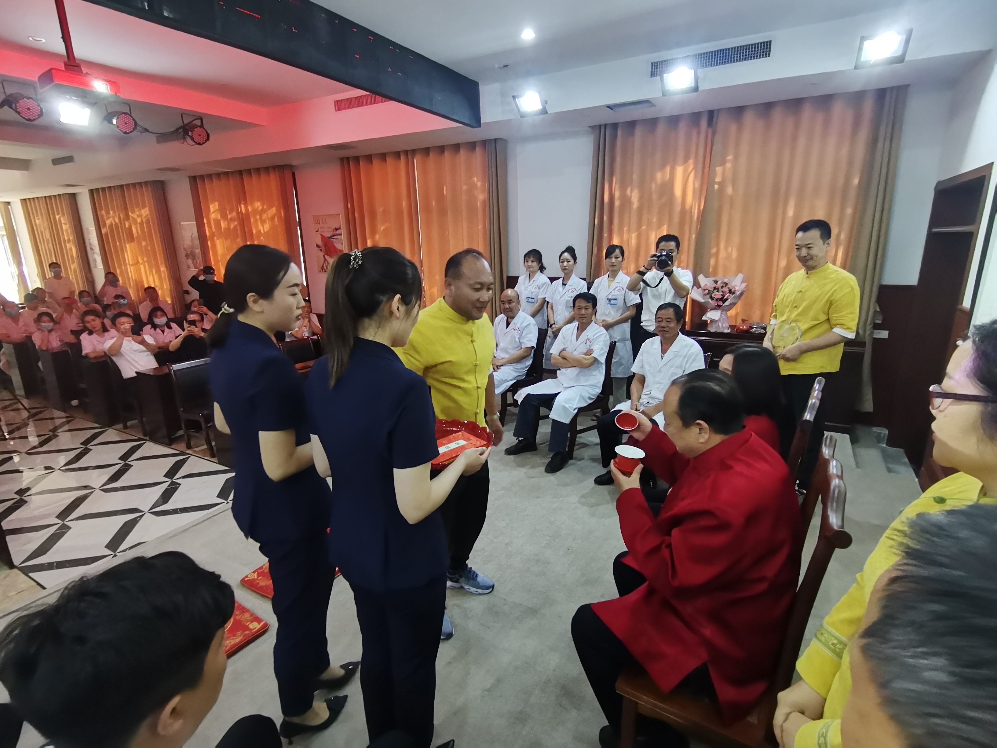 河南焦作张中海中医在哪里坐诊,焦作中海肿瘤医院张中海