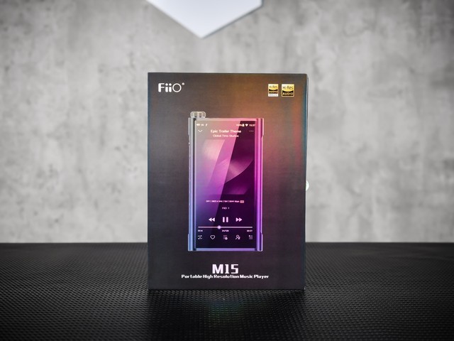 售价8998元的无损音乐*放播**器飞傲M15详细测评