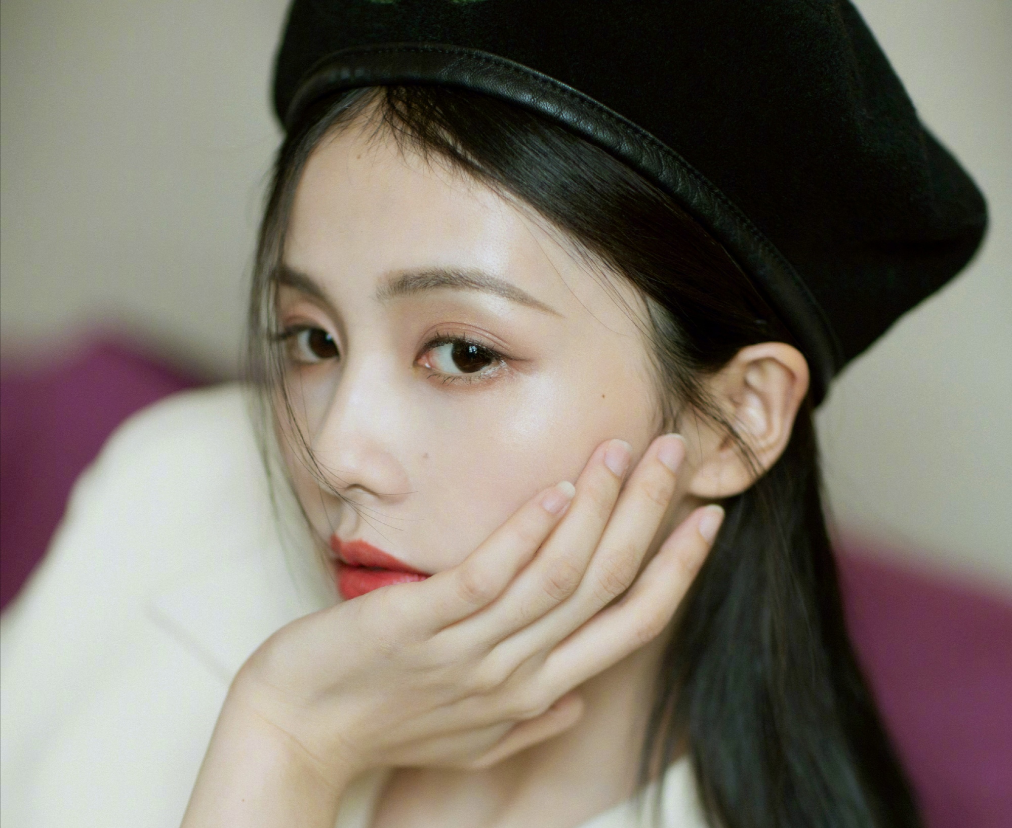 好喜欢白鹿的发际线，毛茸茸的感觉，比颜值更优秀