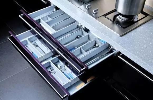 橱柜定制行业水深,定制一套厨房橱柜大概需要多少钱