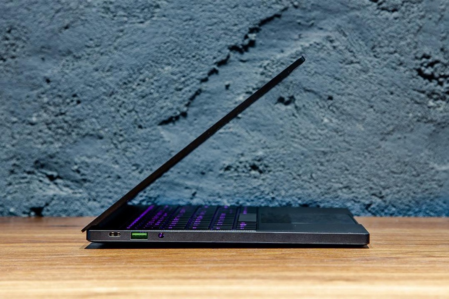 雷蛇灵刃13潜行版2019评测,雷蛇灵刃132019款