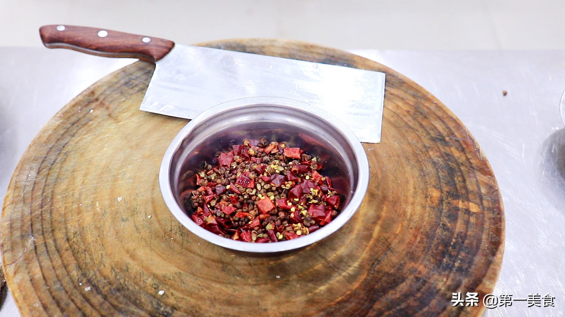 水煮肉片教程最正宗的做法,水煮肉片可以用豌豆淀粉上浆吗