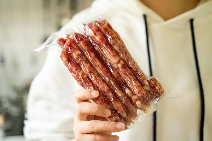 被薇娅直播间榨干零食预算后,写出了这篇测评报告(上)