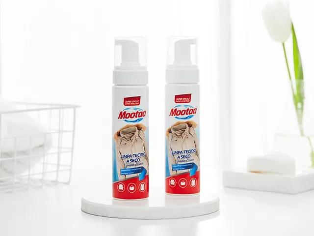 羽绒服脏了不用洗用它一喷就干净,羽绒服清洁污渍黑科技