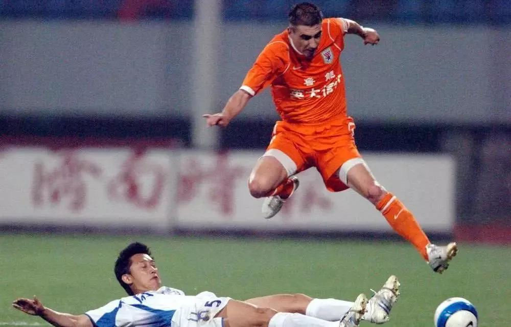 鲁能球迷欢迎外援,鲁能的良心外援