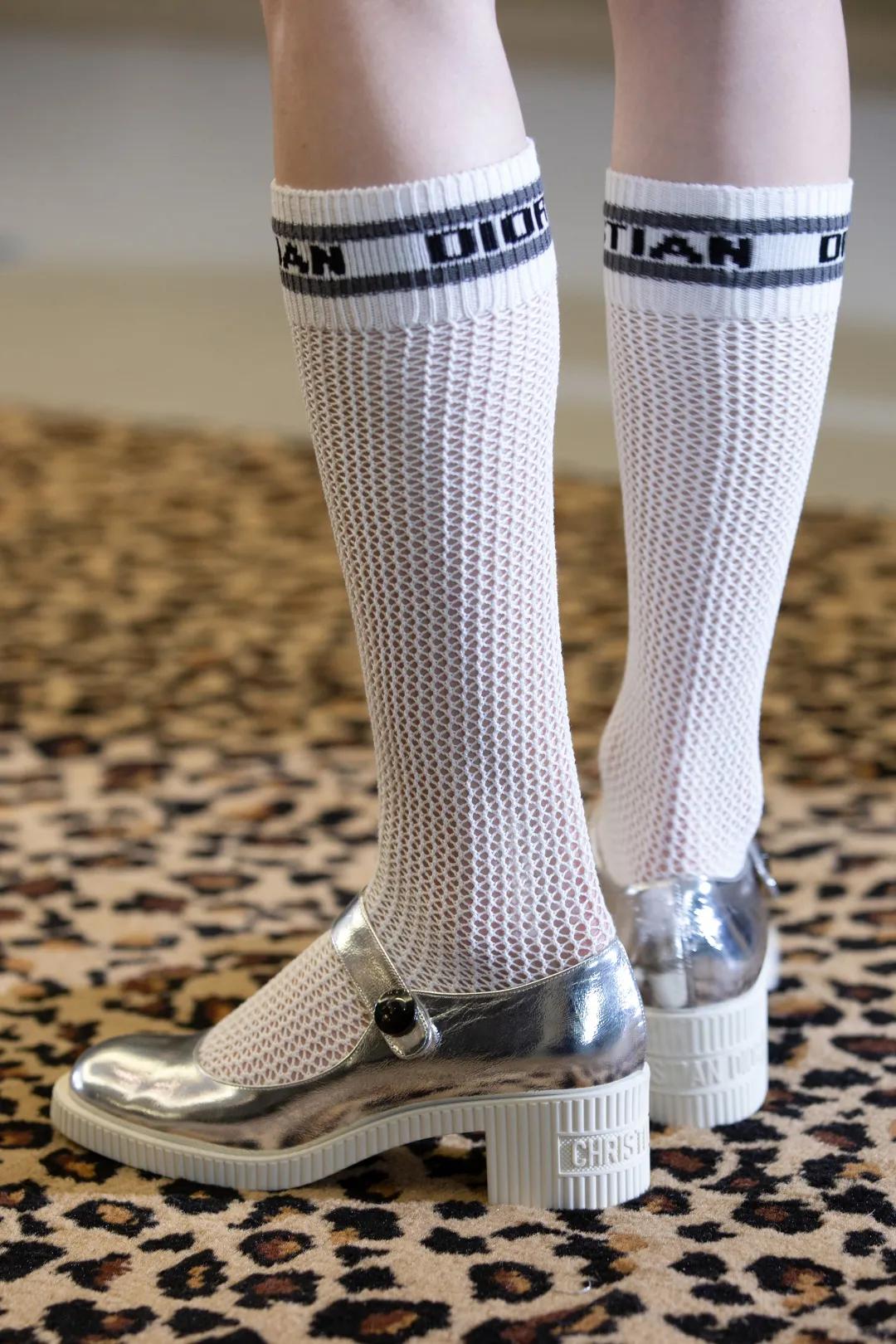 迪奥dior2020走秀冬季款运动鞋,dior2012春夏走秀视频完整版