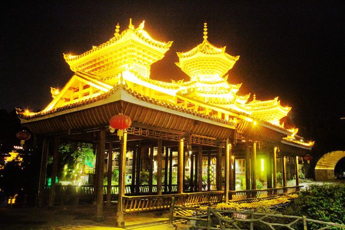 贵州省少数民族侗寨,贵州肇兴侗寨和千户苗寨的区别