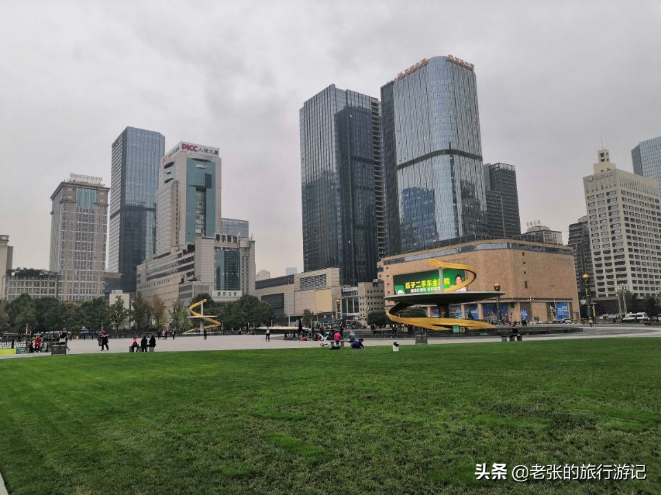 感觉重庆话比成都话好听,重庆与成都差距为什么这么大