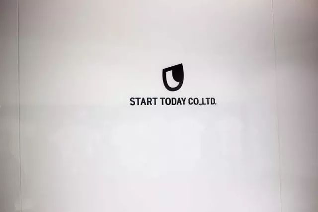 “日本王思聪”在线狂撒10亿征女友?要求对方20岁,能陪上天