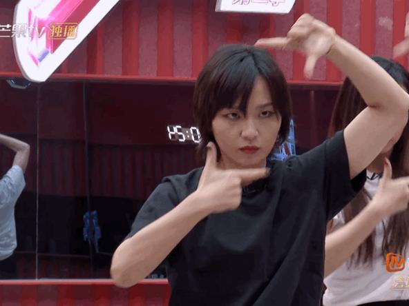 黑红30年，姐圈命运交缠？再兴风浪的浪姐2藏着哪些纠葛往事？