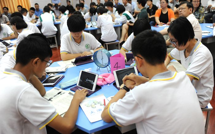 瀛︽牎鐢╥pad涓婅,瀛︾敓涓婅鐢╥pad