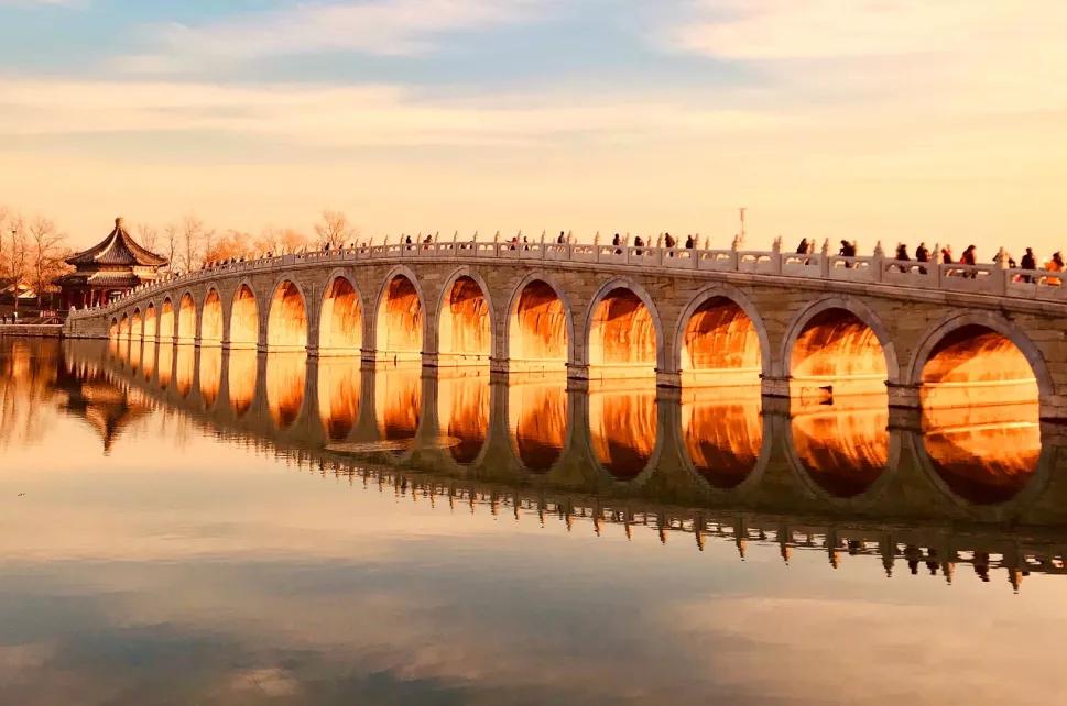 10月底成都出发特价机票,10月8日的特价机票价格