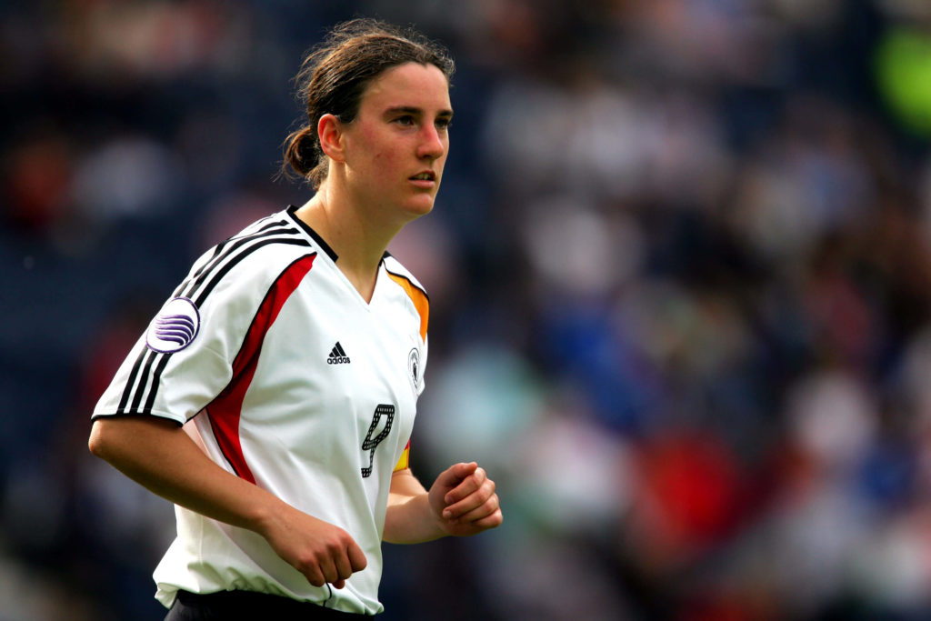 中国女足第一人孙雯身价,孙雯获得过世界足球小姐