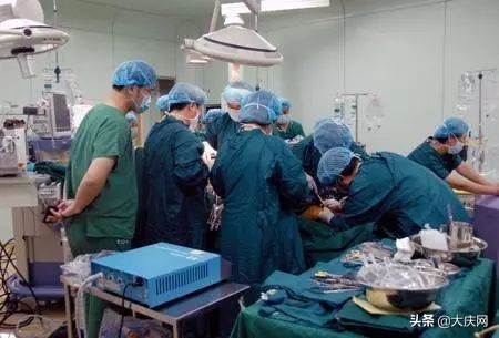 被医院误切除脾脏,脾脏切除后天天喝可乐