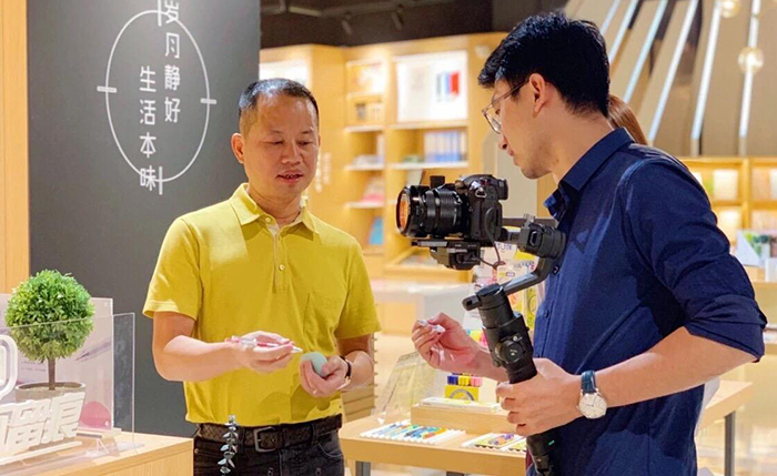 文具店投资有多大,老牌文具店赚2000亿