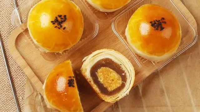 30个蛋黄酥最佳配方黄油版,蛋黄酥40个最佳配方
