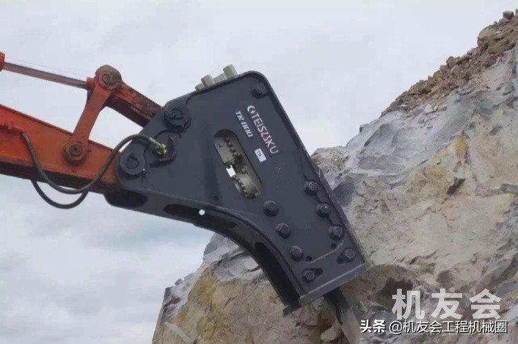 微挖破碎锤保养视频教程,挖掘机破碎锤保养图片大全集