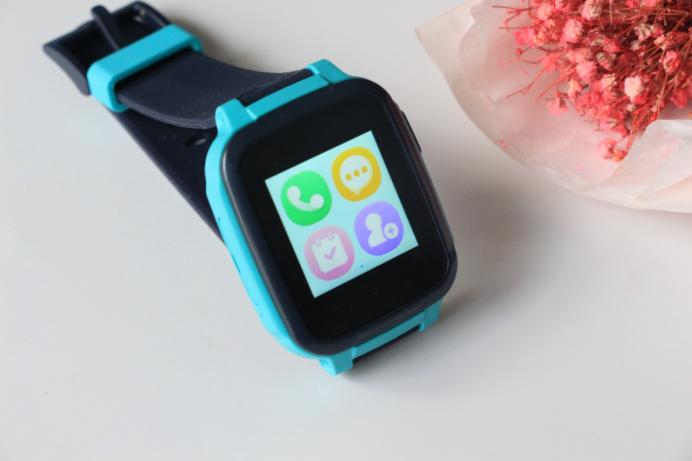 ai智能孩子,AI智能儿童电话手表