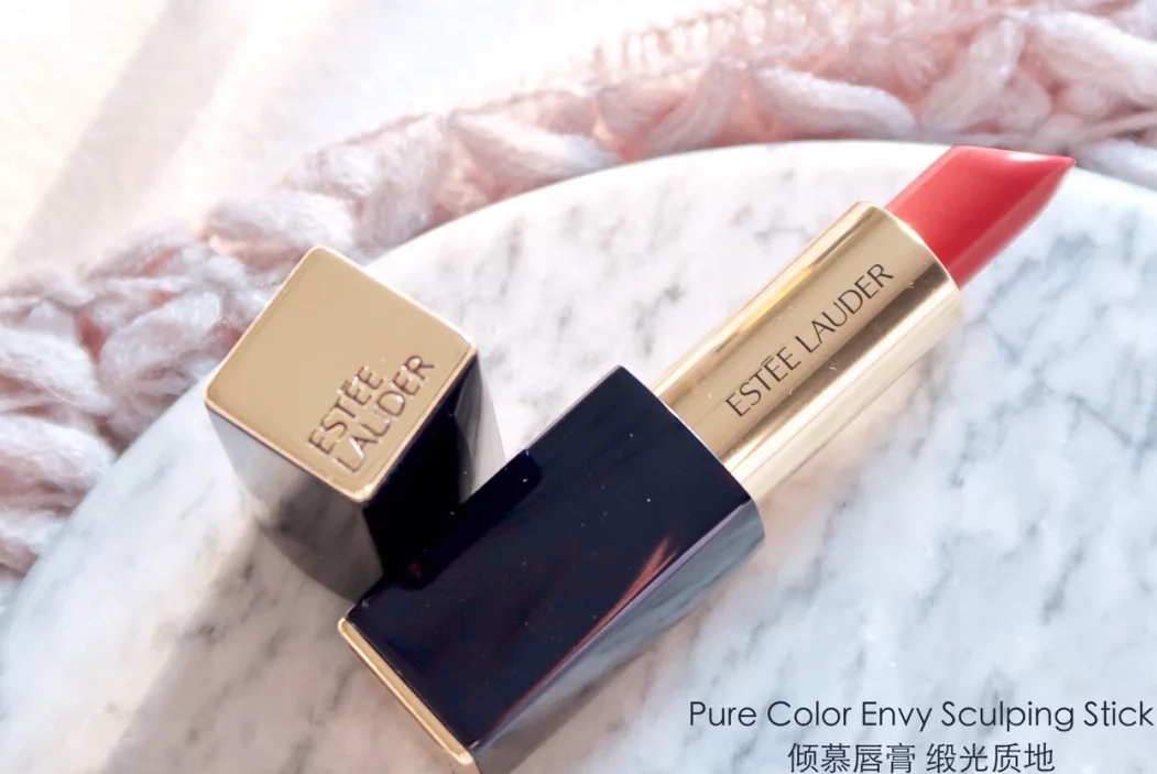 雅诗兰黛刘雯用的哪个色号,雅诗兰黛刘雯同款口红怎么样