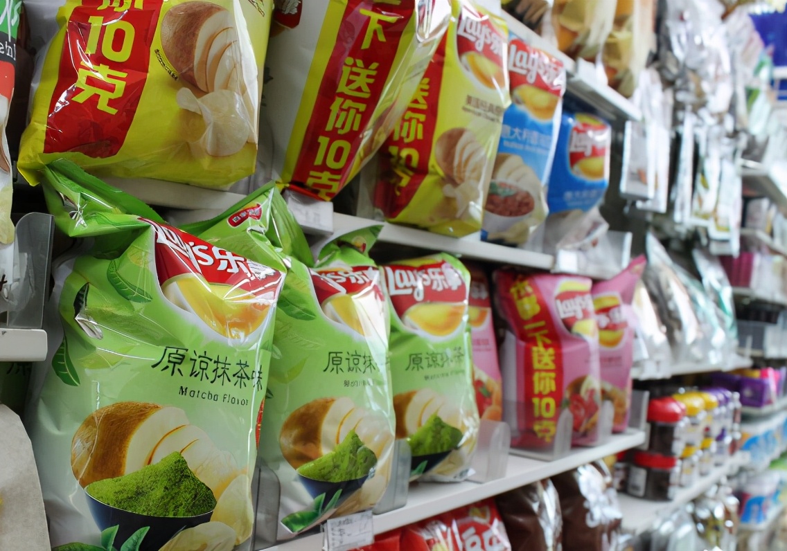 袋装薯片和桶装为什么不一样,桶装薯片和袋装薯片区别