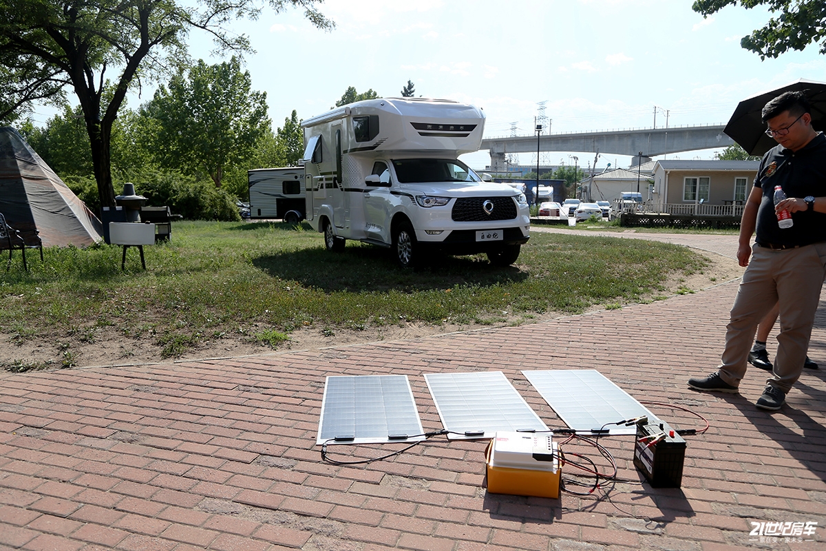 房车光伏发电太阳能板选择,房车改装都用哪个品牌的光伏板