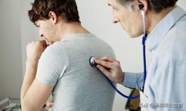 每次口腔溃疡淋巴结肿大怎么回事,口腔溃疡引起淋巴结肿大怎么消除