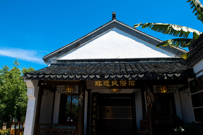 初夏品风凉饭，南北湖商玉客栈，推窗有山水