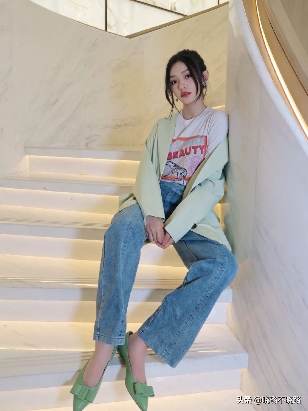 显腿长显腿直休闲鞋,2020流行露脚面鞋