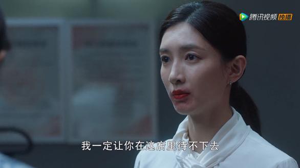 敢于撕掉标签的女生,女人撕掉自己的标签