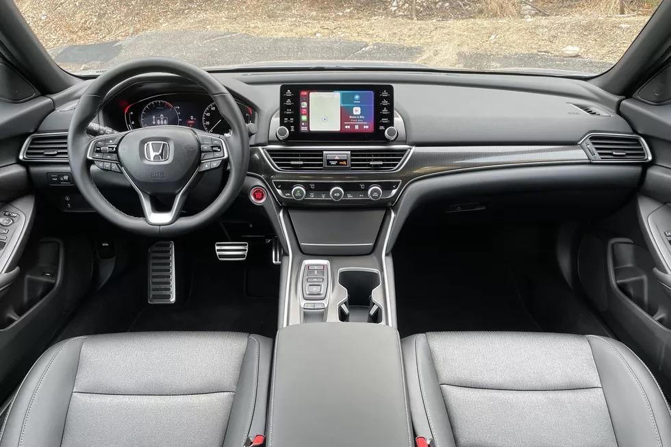 雅阁2021款和2022款有什么不同,本田雅阁2021款1.5t中配落地价