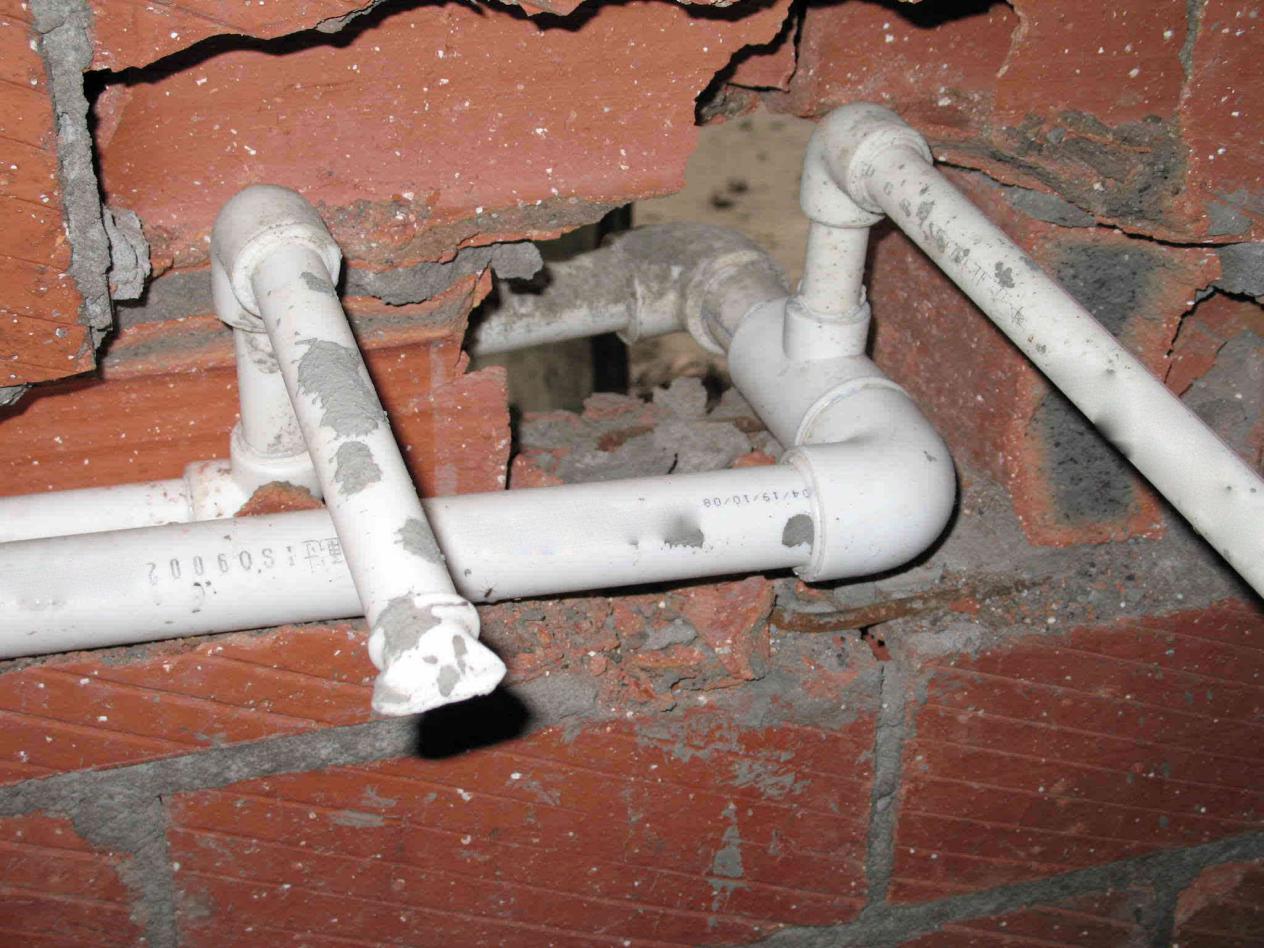 金牛ppr水管用锤子能砸破吗,用锤子砸ppr管是检测质量标准吗