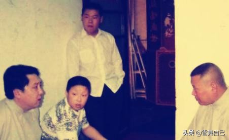 郭德纲的12万,郭德纲岳云鹏在德云社真实地位