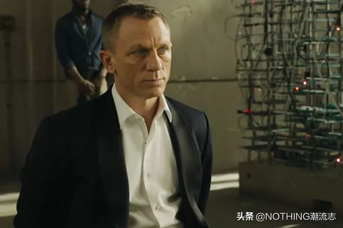 007詹姆斯邦德西服品牌,007詹姆斯邦德穿的t恤品牌
