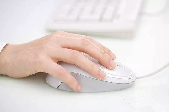 手麻要警惕左手麻木,手臂酸胀手指发麻警惕四种病