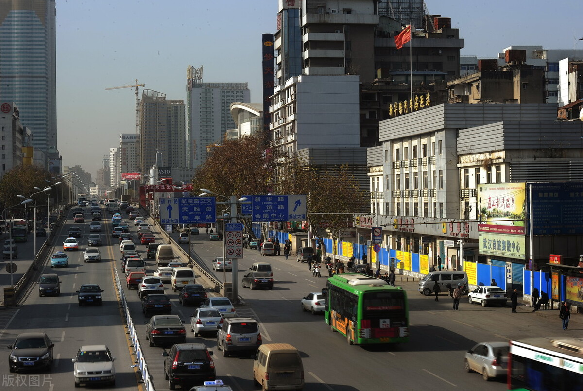 武汉离机场最近的美食街,武汉天河机场地铁沿线美食