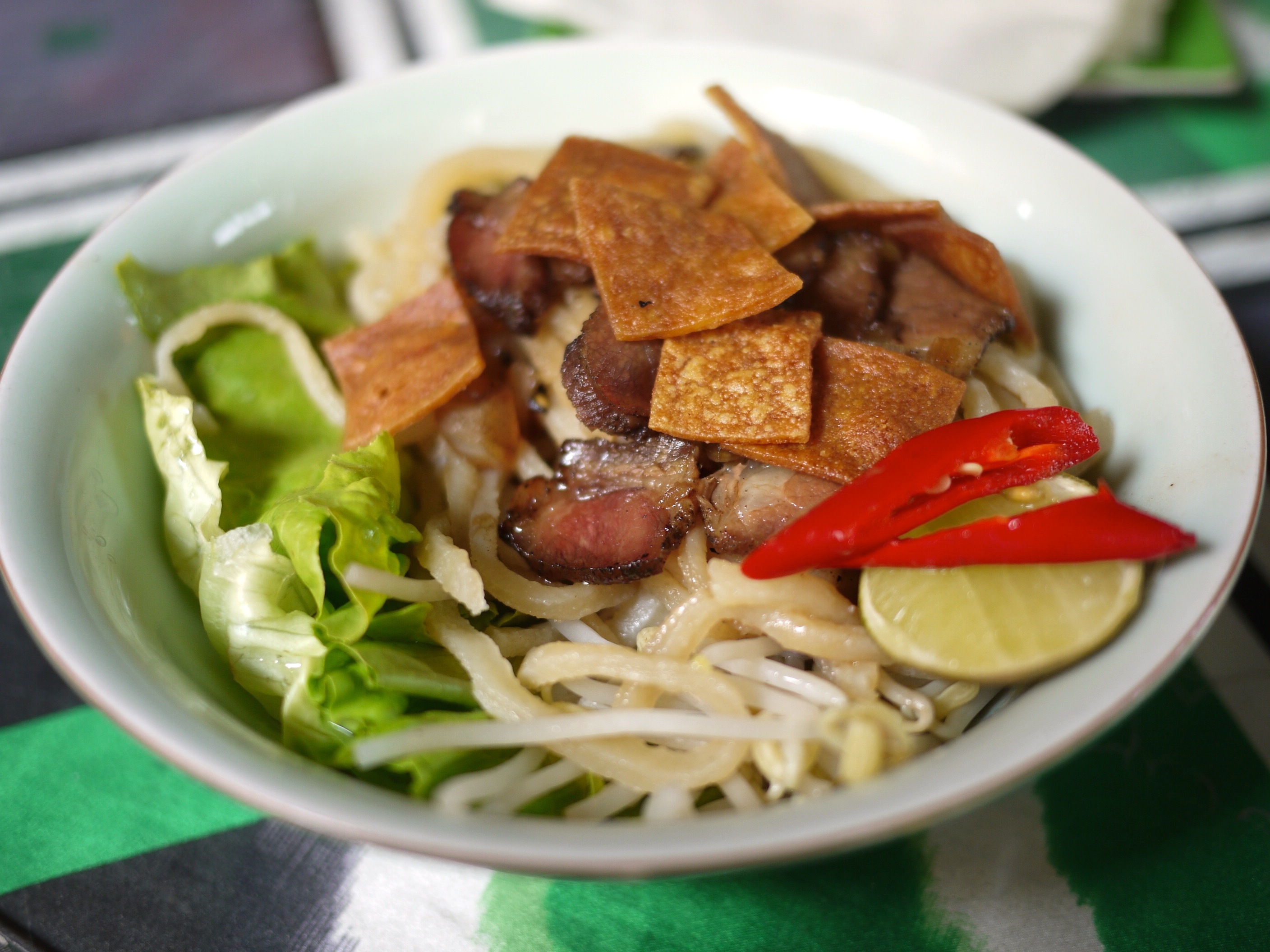 去越南旅游要买什么吃的,去越南旅游越南有什么美食呢