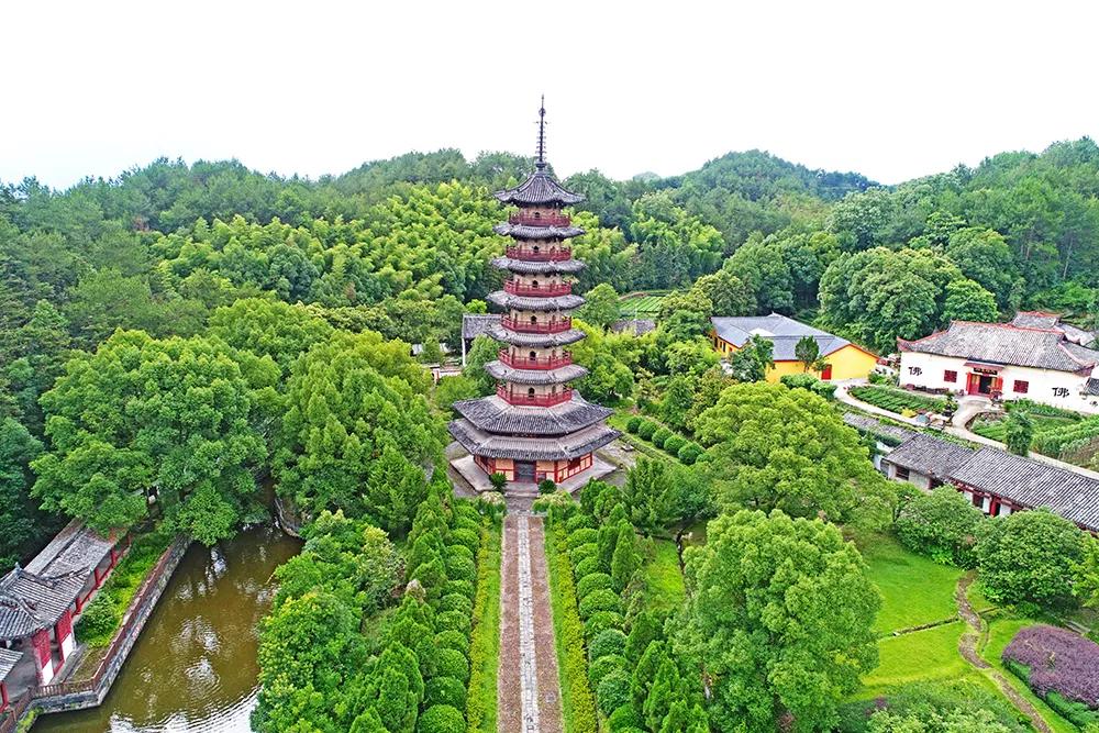 最美白衣战士,最美的白衣战士完整版