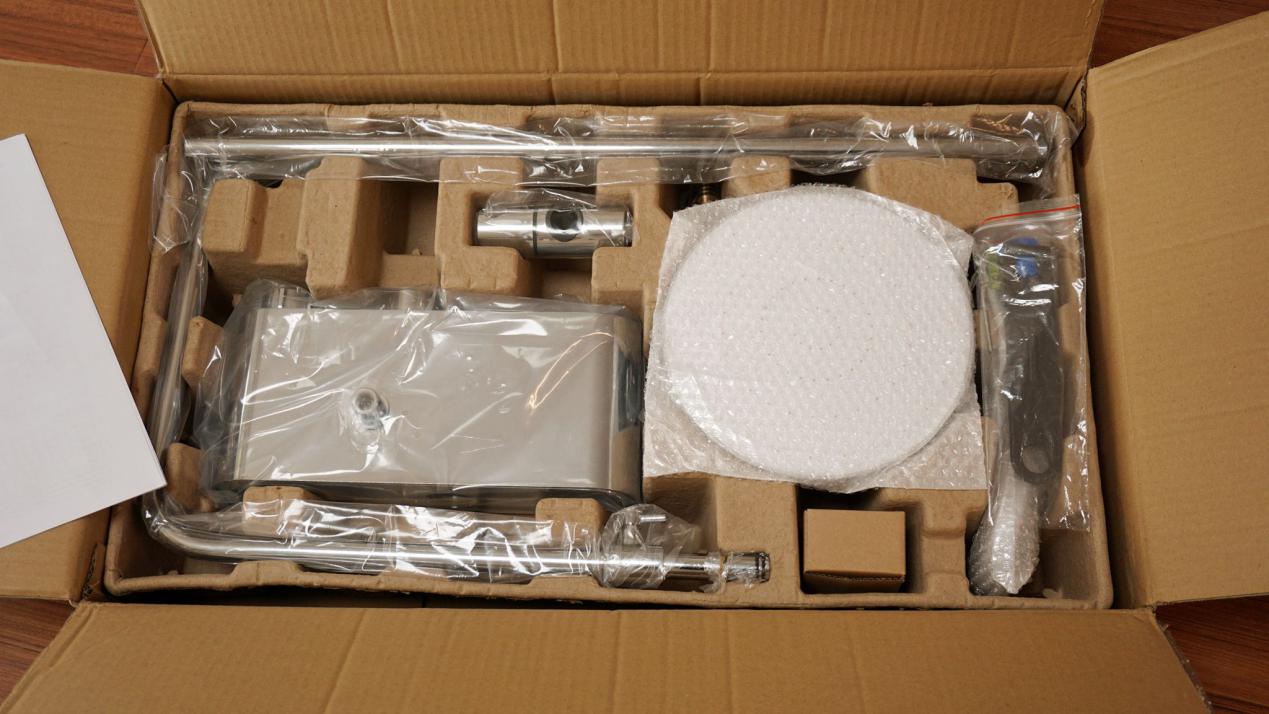 小米有品上999元花洒,水力发电LED显示,德国内芯,自动净垢顶喷