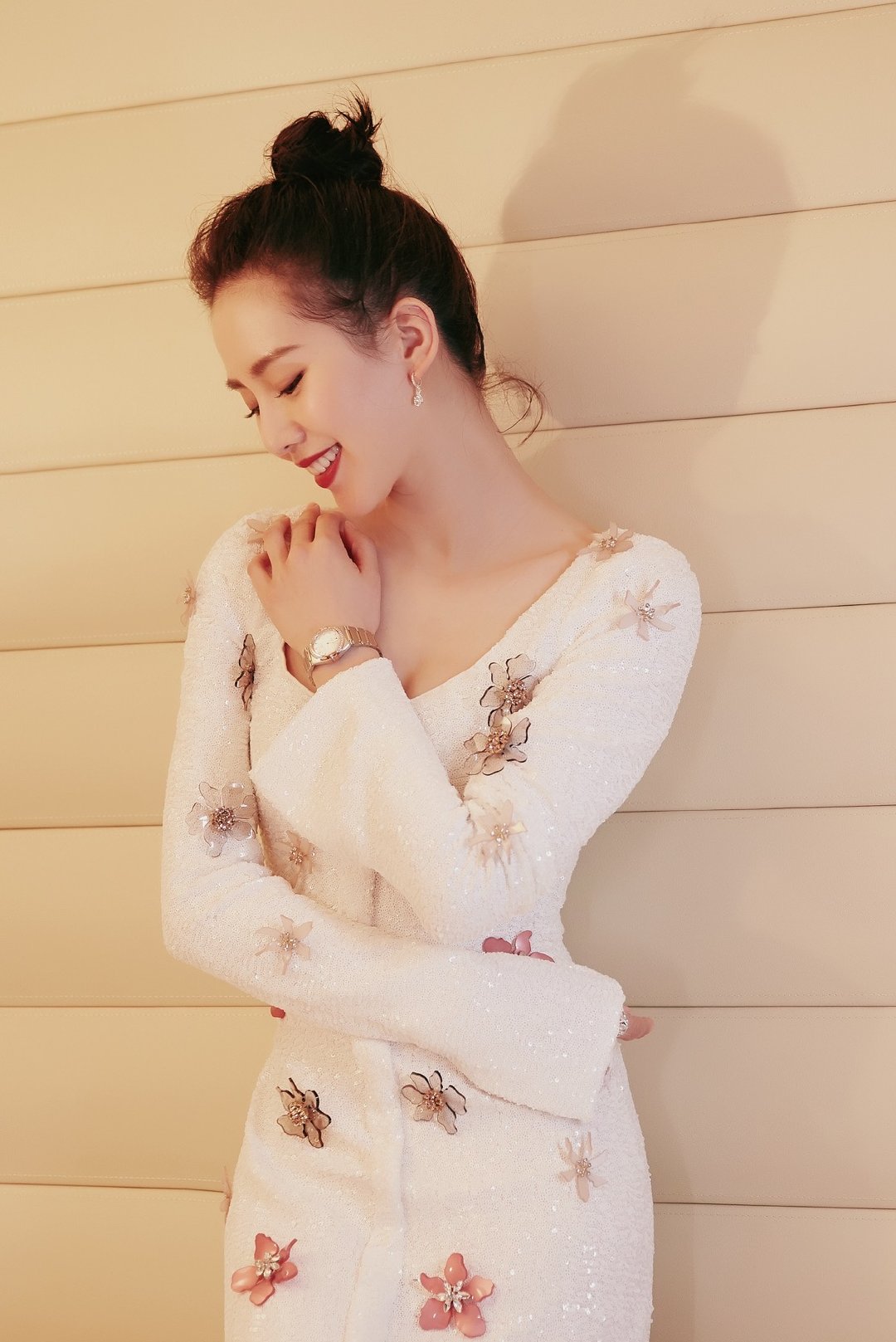 香奈儿戴妃珠光灰色,香奈儿戴珍珠