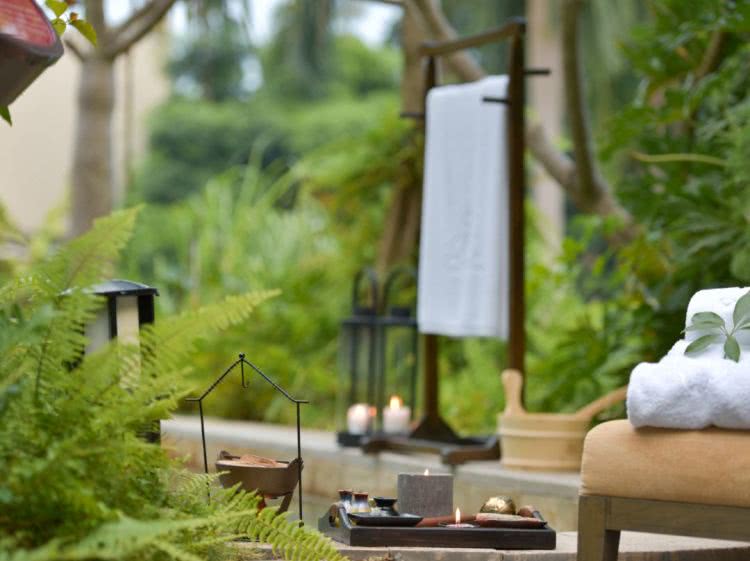 听说广州金叶子温泉酒店是广州的“小布拉宫”