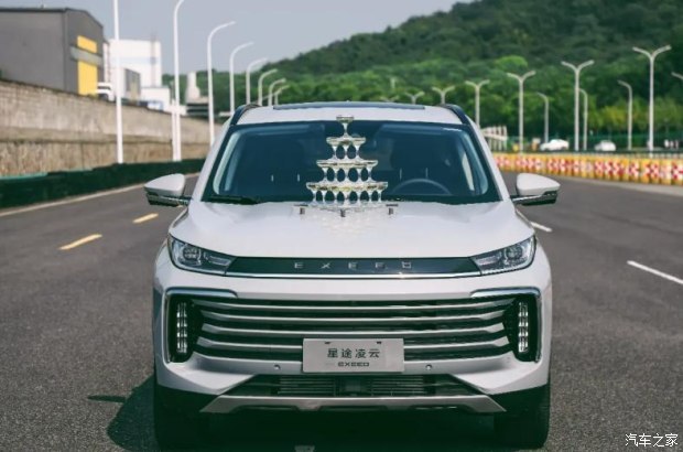 汽车贴膜后发生剐蹭怎么修复,汽车剐蹭后漆面如何修复