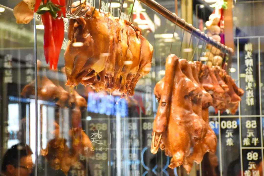 年夜饭大赏舌尖上的新年,各地年夜饭比拼吃什么才算有年味