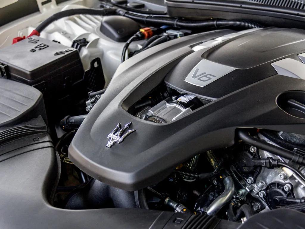 实拍感受真正豪车玛莎拉蒂ghibli,海王座驾玛莎拉蒂ghibli