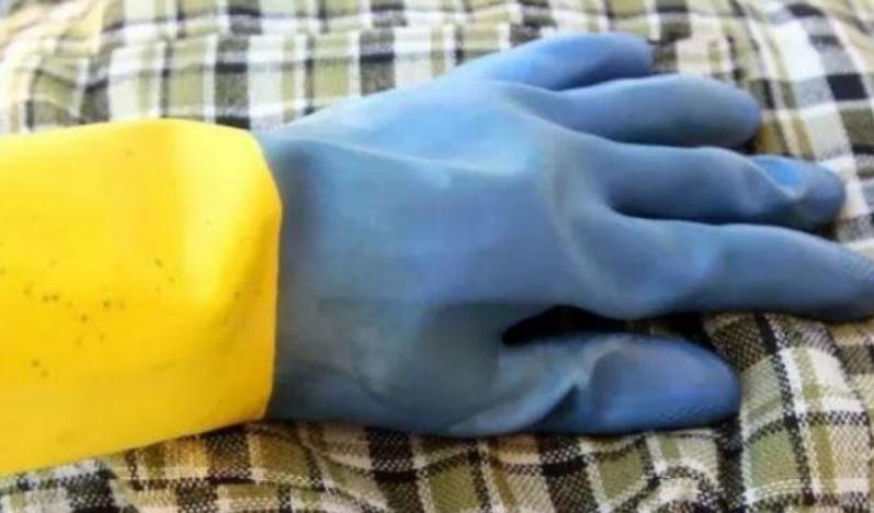 衣服起球太烦人？服装店老板教我这样处理，轻松解决这个小烦恼！