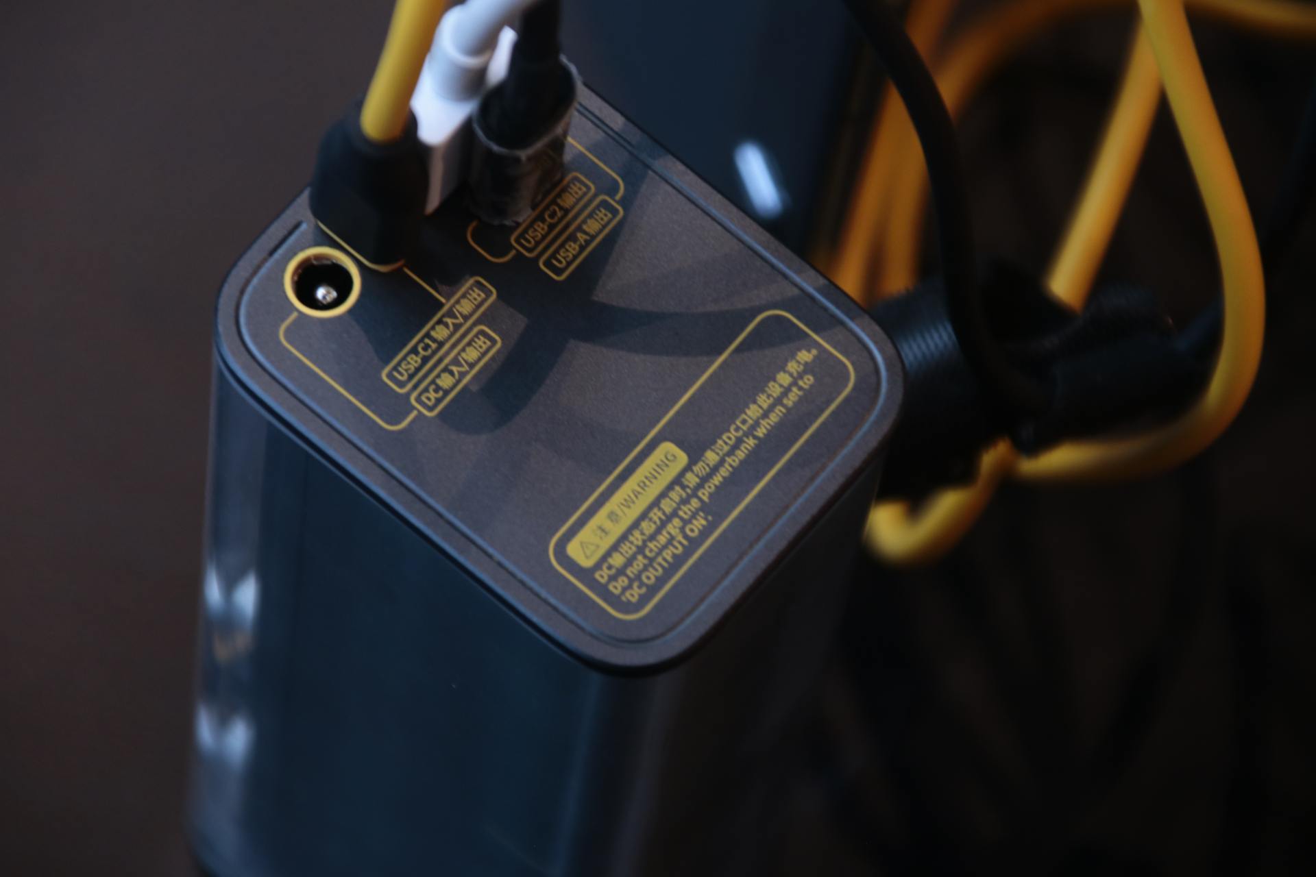 除了超高颜值，闪极卖千元的勇气是什么？一枝独秀