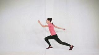 疫情严峻宅在家里怎么练？送给跑者5套不带重样的力量训练动作